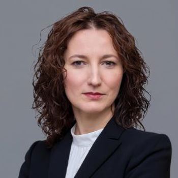 Eva Hromadkova