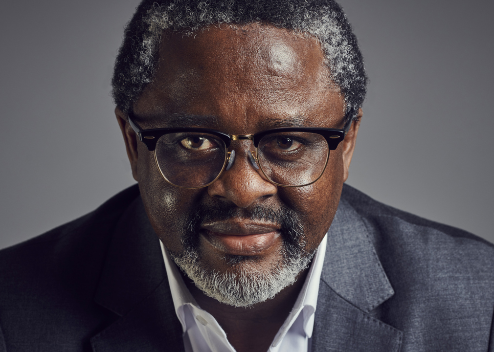 Udoudoma Member COL 2340Px