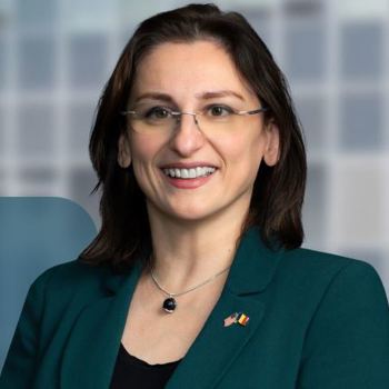 Dana Bucin (1)