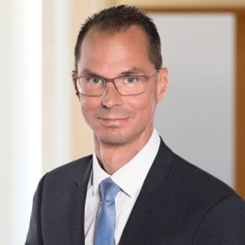Peter Vcelouch