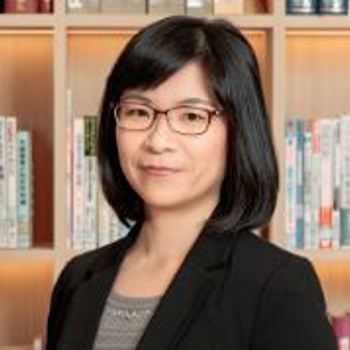 Maggie Lee